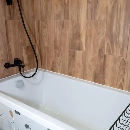 Mohost Green - Your Cozy Studio With Mountain Views Apartman Brassó