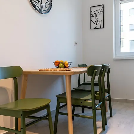Mohost Green - Your Cozy Studio With Mountain Views Apartman