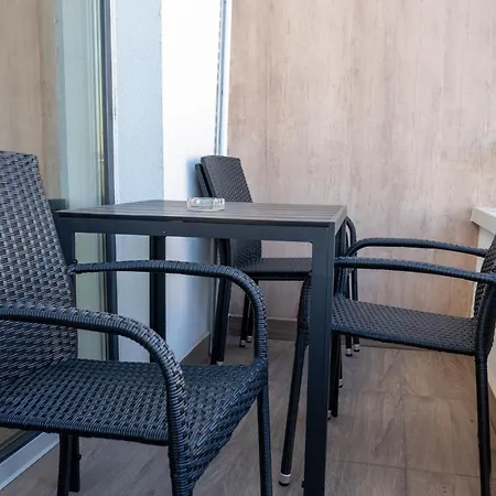 Apartman Mohost Green - Your Cozy Studio With Mountain Views *